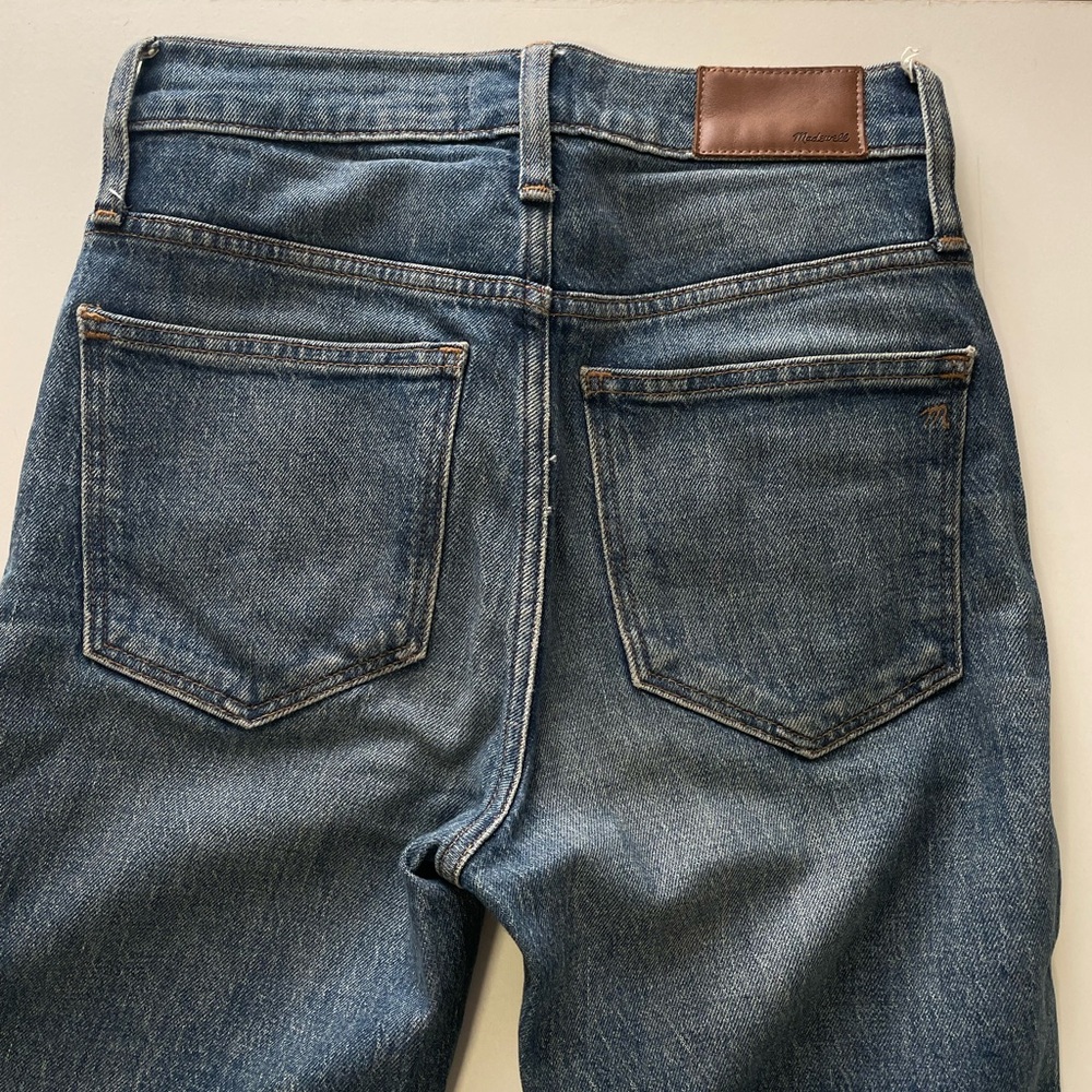Madewell Classic Straight Jean - Picture 4 of 6